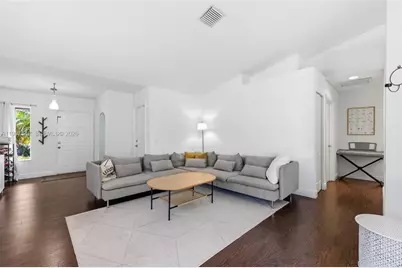 1453 Majesty Terrace, Weston, FL 33327 - Photo 4