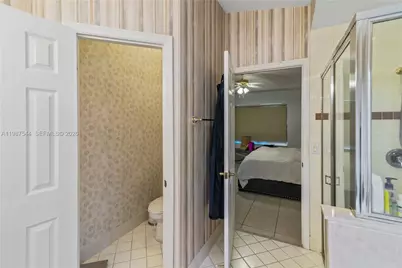 1886 NW 145th Ter, Pembroke Pines, FL 33028 - Photo 22