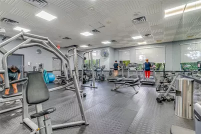 1886 NW 145th Ter, Pembroke Pines, FL 33028 - Photo 46
