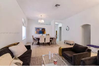 1886 NW 145th Ter, Pembroke Pines, FL 33028 - Photo 4