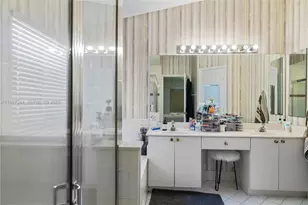 1886 NW 145th Terrace, Pembroke Pines, FL 33028 - Photo 20