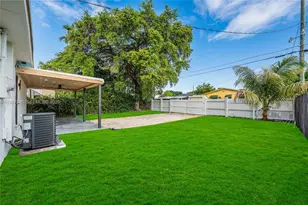 1017 NW 47th St, Miami, FL 33127 - Photo 32