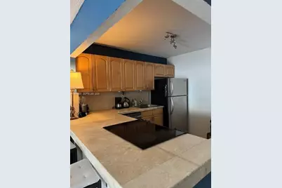 [Address not provided], Hallandale Beach, FL 33009 - Photo 4