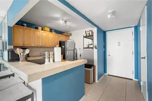 [Address not provided], Hallandale Beach, FL 33009 - Photo 10