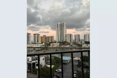 [Address not provided], Hallandale Beach, FL 33009 - Photo 14
