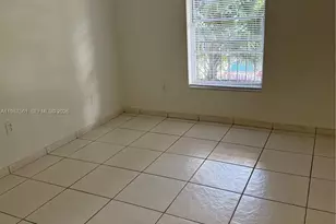 5755 W 20th Ave, Hialeah, FL 33012 - Photo 8