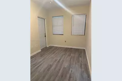 1101 NW 32nd Pl #Rear, Miami, FL 33125 - Photo 2