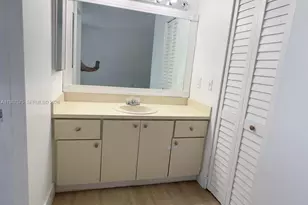 10550 NW 7th Terrace, Miami, FL 33172 - Photo 20