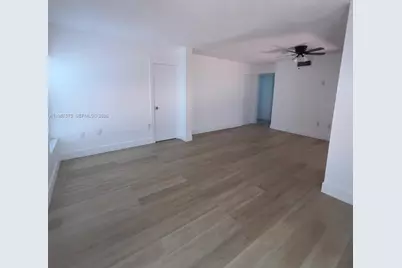 10550 NW 7th Ter #B7, Miami, FL 33172 - Photo 10