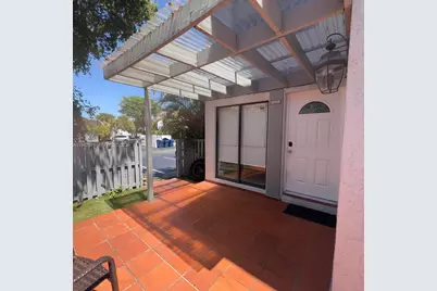 10550 NW 7th Ter #B7, Miami, FL 33172 - Photo 1