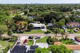 220 NW 144th St, Miami, FL 33168 - Photo 38
