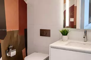 300 Biscayne Blvd Way, Miami, FL 33131 - Photo 4