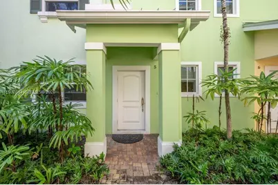 630 SE 15th St #5, Fort Lauderdale, FL 33316 - Photo 2