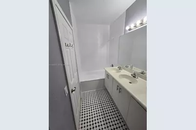 5630 NW 107th Ave #1605, Doral, FL 33178 - Photo 16