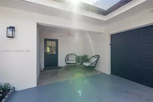 10235 SW 58th Ct, Pinecrest, FL 33156 - Photo 8