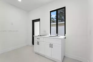 610 NE 164th Terrace, North Miami Beach, FL 33162 - Photo 44