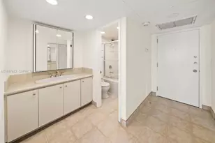 11111 Biscayne Blvd, Miami, FL 33181 - Photo 12