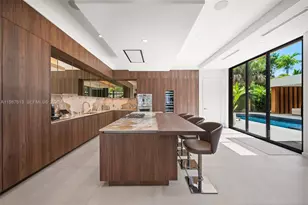 4041 S Le Jeune Rd, Miami, FL 33146 - Photo 20