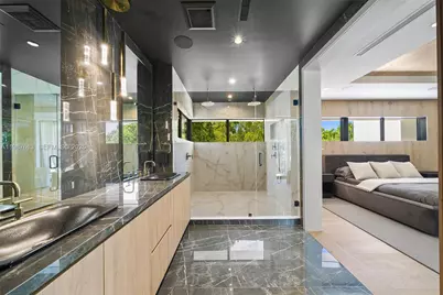 4041 S Le Jeune Rd, Miami, FL 33146 - Photo 18