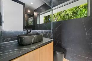 4041 S Le Jeune Rd, Miami, FL 33146 - Photo 14