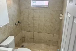 1053 SW 2nd St, Miami, FL 33130 - Photo 6