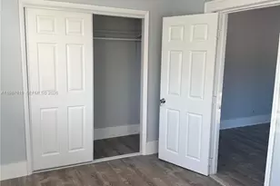 1053 SW 2nd St, Miami, FL 33130 - Photo 10