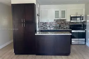 630 SE 3rd Pl, Hialeah, FL 33010 - Photo 2