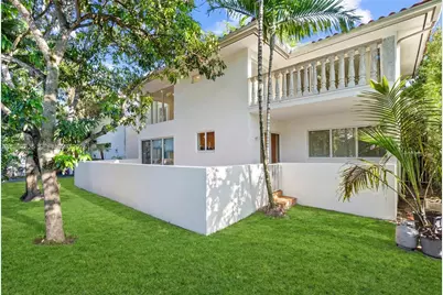 4000 Alhambra Cir, Coral Gables, FL 33146 - Photo 32