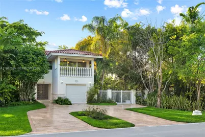 4000 Alhambra Cir, Coral Gables, FL 33146 - Photo 2