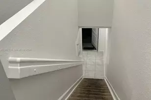 624 SW 12th St, Florida City, FL 33034 - Photo 2