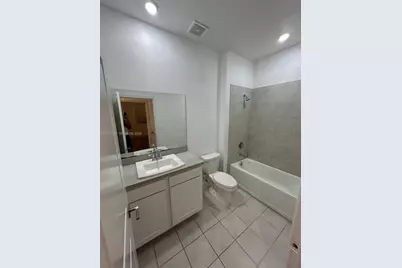 624 SW 12th St, Florida City, FL 33034 - Photo 12