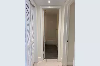 1200 Mariposa Ave #E104, Coral Gables, FL 33146 - Photo 18