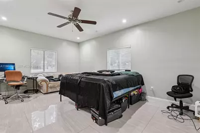 2317 NW 87th St, Miami, FL 33147 - Photo 24