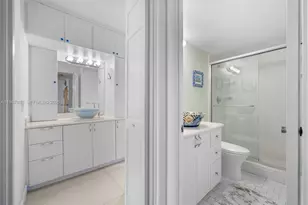 2201 S Ocean Dr, Hollywood, FL 33019 - Photo 22