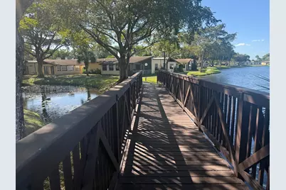 516 Briarwood Cir #1-51, Hollywood, FL 33024 - Photo 28