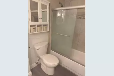516 Briarwood Cir #1-51, Hollywood, FL 33024 - Photo 14