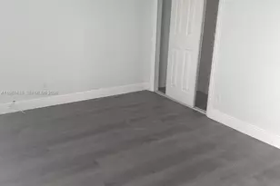 516 Briarwood Cir, Hollywood, FL 33024 - Photo 8