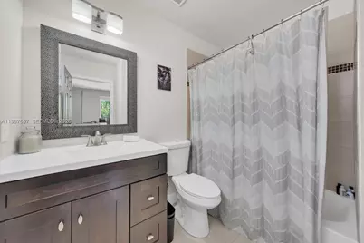 16382 SW 75th St, Miami, FL 33193 - Photo 24