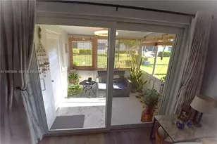 2572 E Emory Dr, West Palm Beach, FL 33415 - Photo 6