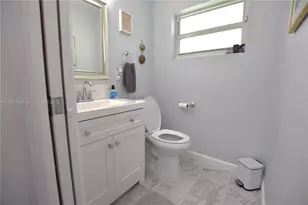 2572 E Emory Dr, West Palm Beach, FL 33415 - Photo 18