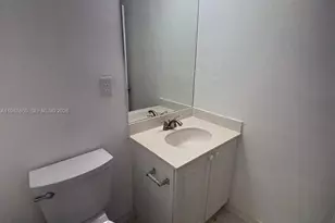 19390 Collins Ave, Sunny Isles Beach, FL 33160 - Photo 16