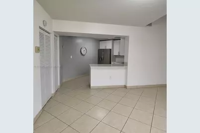 9715 Fontainebleau Blvd #E309, Miami, FL 33172 - Photo 4