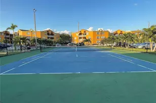 9715 Fontainebleau Blvd, Miami, FL 33172 - Photo 14