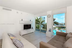 253 NE 2nd St, Miami, FL 33132 - Photo 22