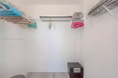 253 NE 2nd St #907, Miami, FL 33132 - Photo 18