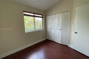 6205 Kendale Lakes Circle, Miami, FL 33183 - Photo 12