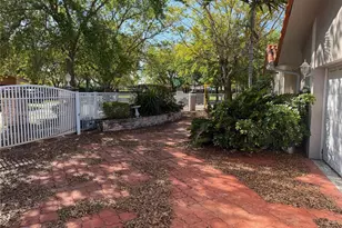 1220 SW 103rd Ct, Miami, FL 33174 - Photo 6