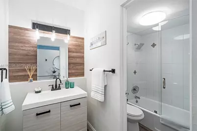 100 Lincoln Rd #901, Miami Beach, FL 33139 - Photo 6