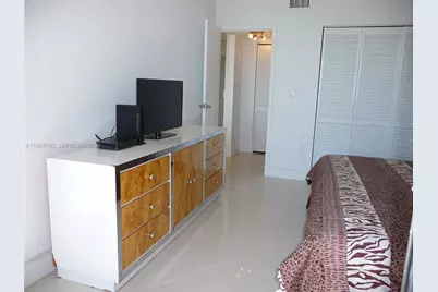 3625 N Country Club Dr #1606, Aventura, FL 33180 - Photo 16