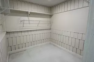 1545 NW 1st St, Miami, FL 33125 - Photo 2